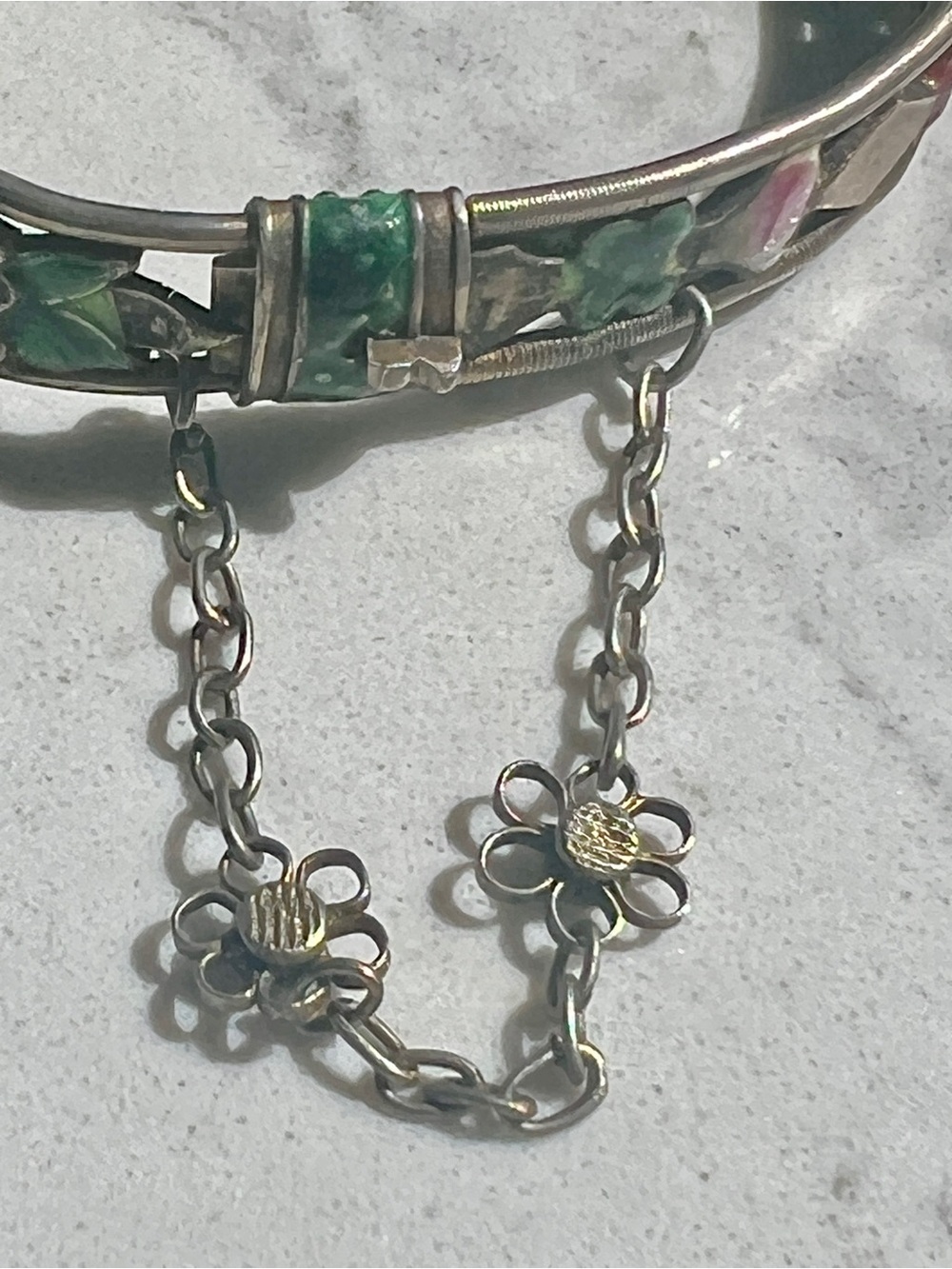 Vintage Cloisonné Enamel Hinged Bangle Bracelet Floral Heart Safety Chain 2.5” - Picture 4 of 4